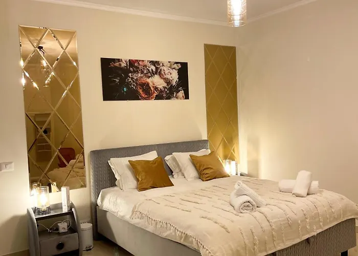 Apartment-calea Mosilor Appartamento